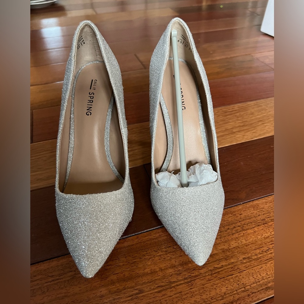 Call it Spring heels - Picture 3 of 6